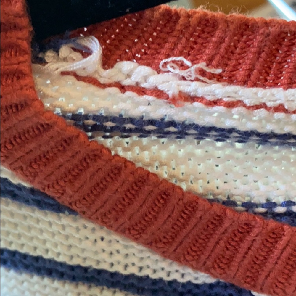Sweater - Picture 5 of 5